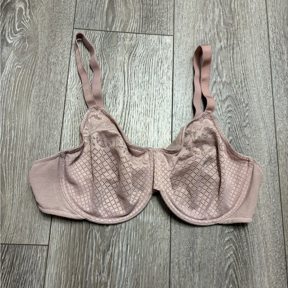 Wacoal Lace Bra in Soft Pink - Picture 1 of 6